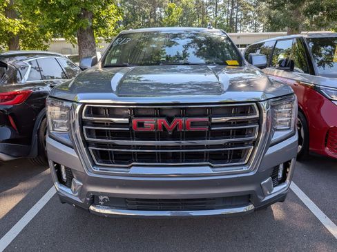 Used 2022 GMC Yukon SLT w/ SLT Premium Package RWD image 6