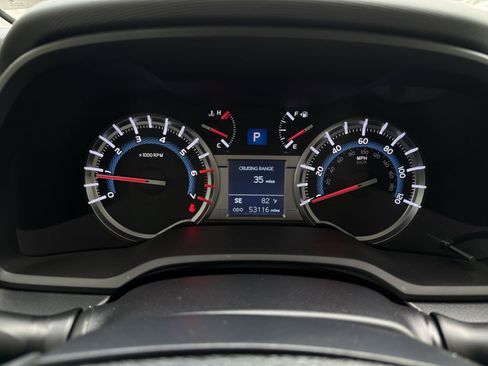 Used 2018 Toyota 4Runner SR5 Premium AWD/4WD image 29