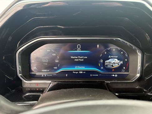 Used 2024 Chevrolet Silverado 1500 RST w/ Z71 Off-Road Package image 10