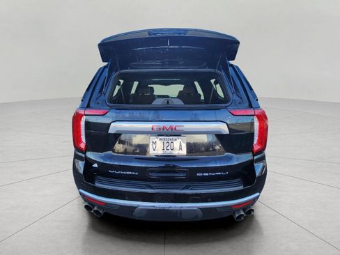 Used 2021 GMC Yukon XL Denali w/ Denali Premium Package image 7