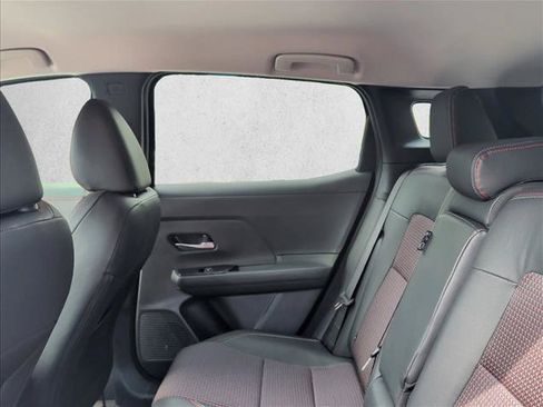 Used 2026 Nissan Kicks SR FWD image 20