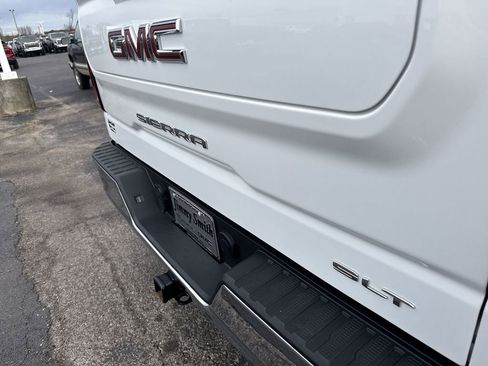 Used 2024 GMC Sierra 1500 SLT image 39
