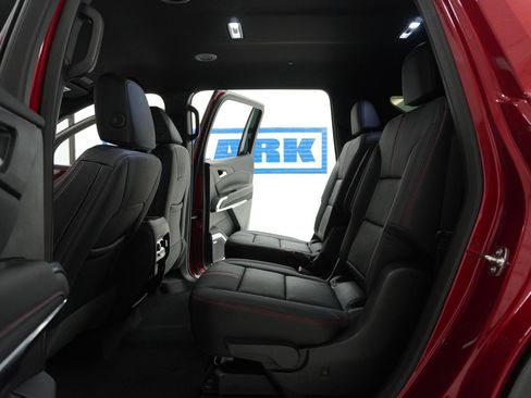 New 2026 Chevrolet Traverse RS image 39