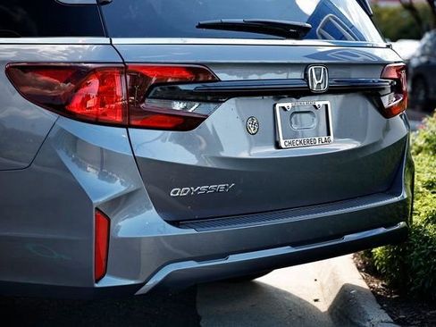 New 2026 Honda Odyssey EX-L image 11