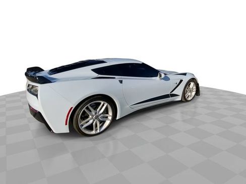 Used 2019 Chevrolet Corvette Stingray Coupe w/ 1LT RWD image 2