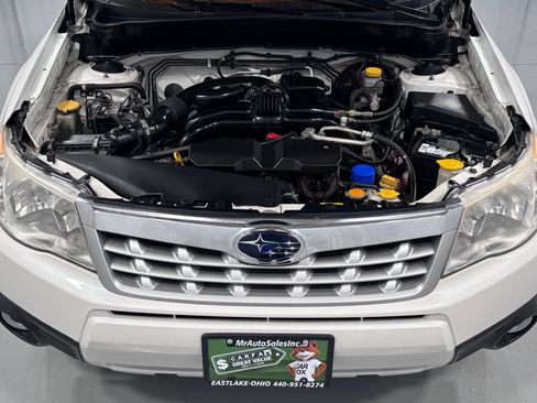 Used 2013 Subaru Forester 2.5X Premium w/ All-Weather Plus Pkg AWD/4WD image 30