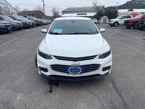 Used 2017 Chevrolet Malibu LT w/ Leather Package image 9