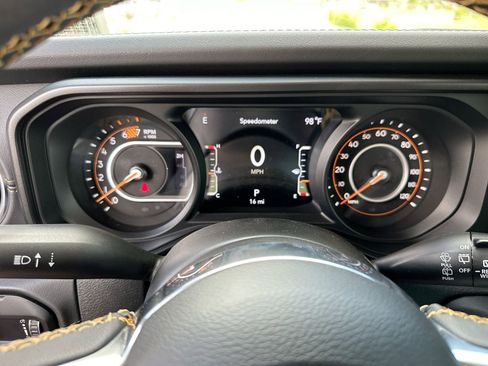 New 2024 Jeep Wrangler Sahara w/ Technology Group image 15