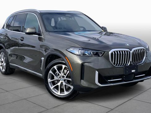 Certified 2025 BMW X5 xDrive40i w/ Climate Comfort Package image 2