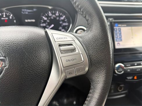 Used 2014 Nissan Rogue SL w/ SL Premium Package image 27