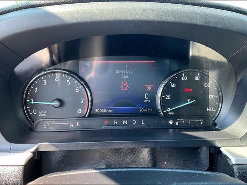 Used 2022 Ford Explorer XLT w/ Equipment Group 202A AWD/4WD image 20