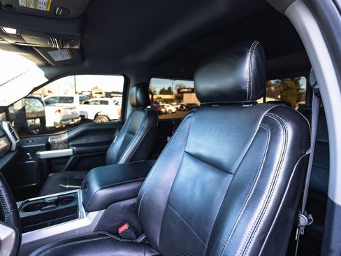 Used 2017 Ford F350 Lariat w/ Chrome Package image 26