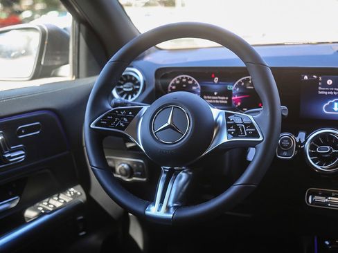 New 2026 Mercedes-Benz GLA 250 4MATIC image 13