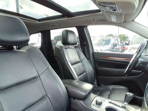 Used 2011 Jeep Grand Cherokee Limited AWD/4WD image 18