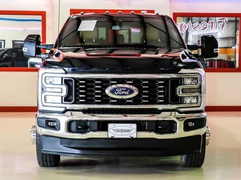 Used 2024 Ford F350 Lariat w/ FX4 Off-Road Package AWD/4WD image 9