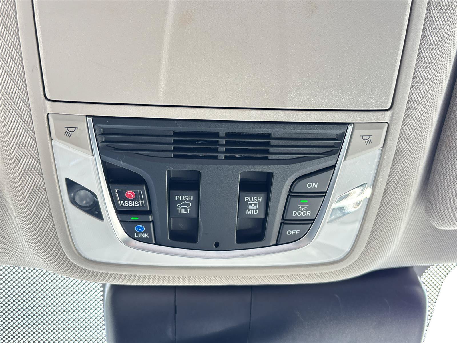 Certified 2024 Acura RDX w/ Technology Package AWD/4WD image 8