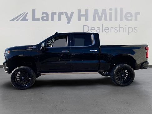 Used 2019 Chevrolet Silverado 1500 High Country w/ Technology Package image 2