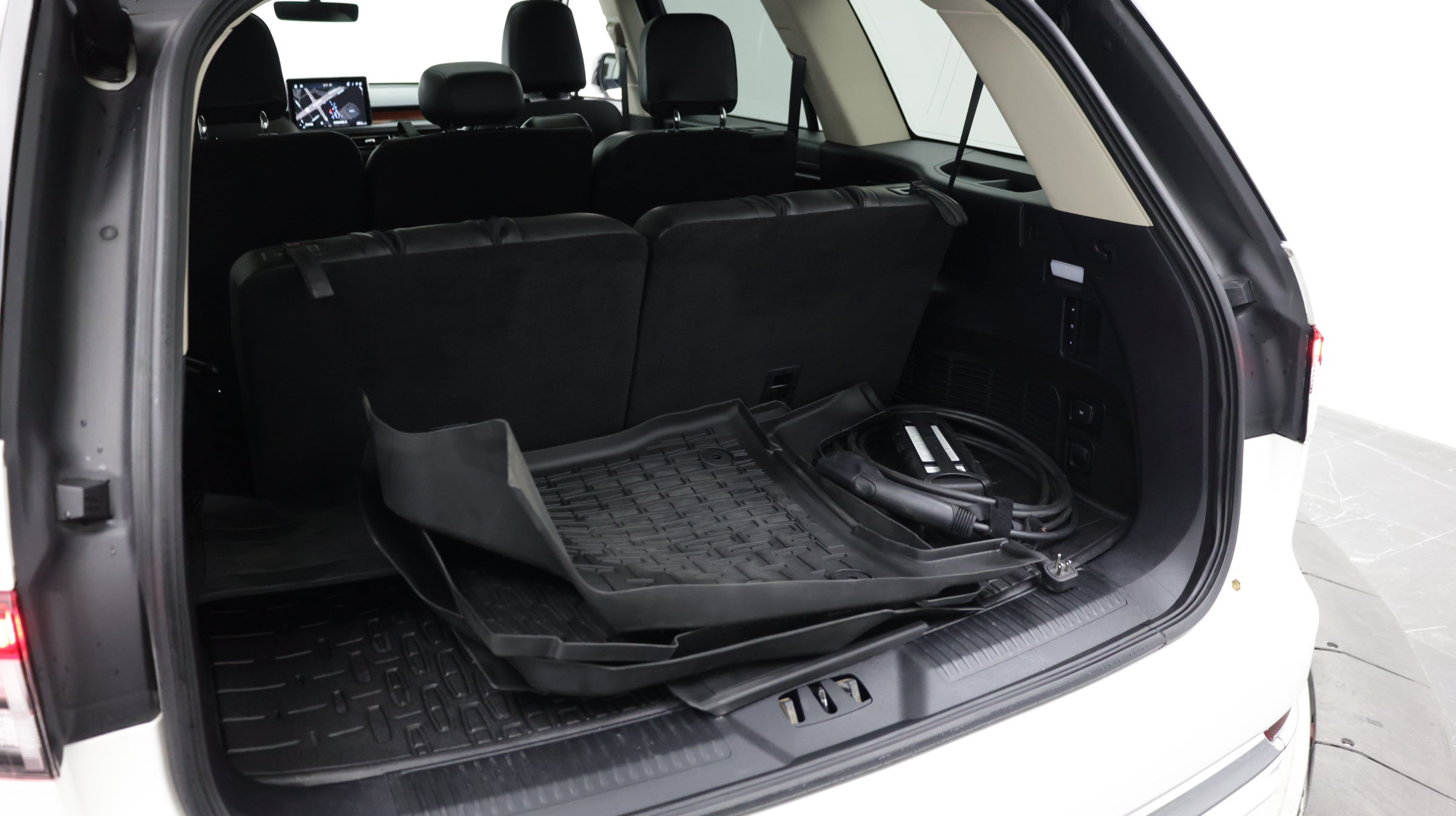 Used 2022 Lincoln Aviator Grand Touring w/ Equipment Group 301A AWD/4WD image 42