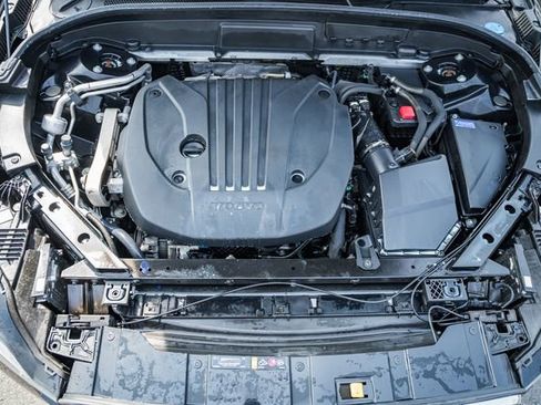 Used 2023 Volvo XC60 B5 Ultimate w/ Climate Package image 19