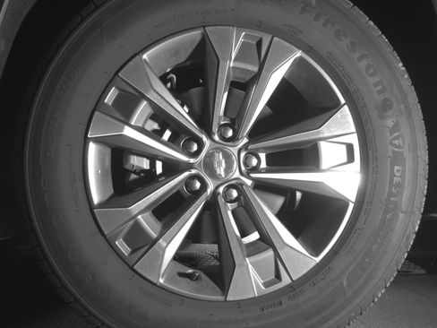 Used 2025 Chevrolet Equinox LT image 12