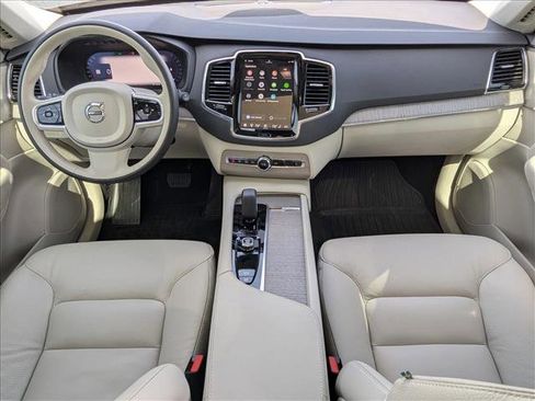Used 2025 Volvo XC90 B6 Plus w/ Protection Package Premier AWD/4WD image 18