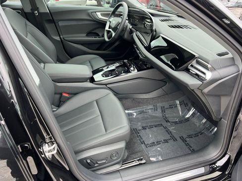 Used 2025 Audi A5 2.0T Premium Plus w/ Premium Plus AWD/4WD image 13