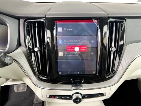 Certified 2025 Volvo XC60 T8 Plus w/ Protection Package Premier image 11