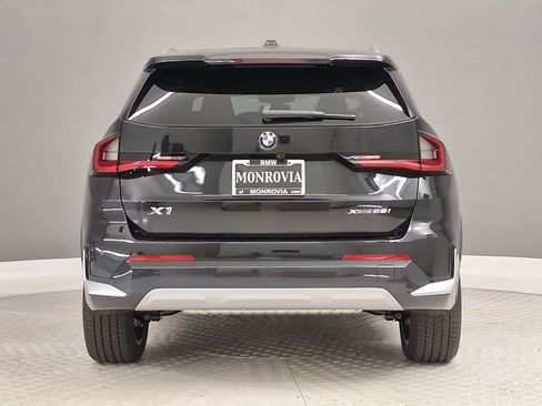 New 2026 BMW X1 xDrive28i w/ Technology Package AWD/4WD image 8