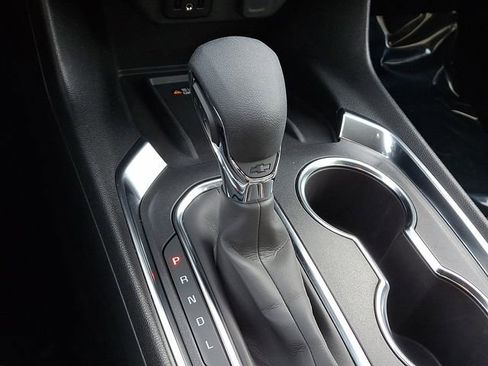 Used 2023 Chevrolet Traverse LT image 19