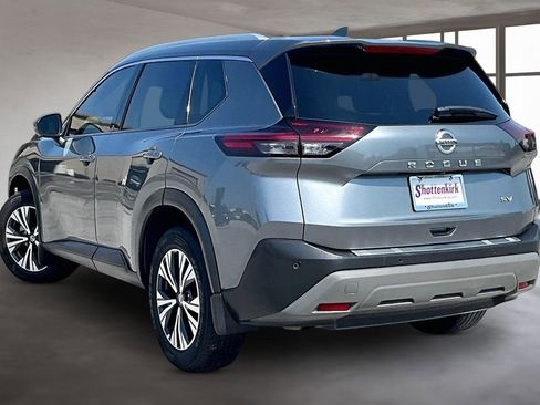 Used 2021 Nissan Rogue SV w/ Premium Package FWD image 4