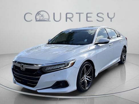 Used 2021 Honda Accord Touring image 1