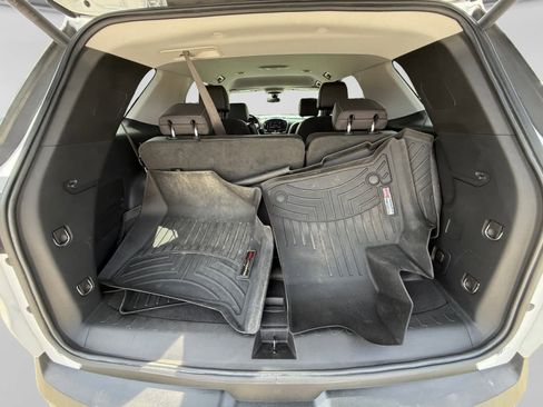 Used 2020 Chevrolet Traverse RS w/ LPO, Floor Liner Package FWD image 22