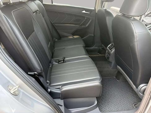 Certified 2023 Volkswagen Tiguan SE AWD/4WD image 28