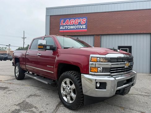 Used 2019 Chevrolet Silverado 2500 LTZ w/ Duramax Plus Package AWD/4WD image 1