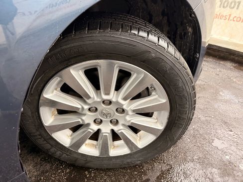 Used 2015 Toyota Sienna XLE image 48