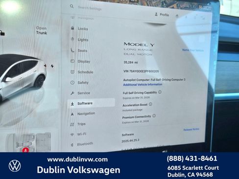 Used 2023 Tesla Model Y Long Range image 18