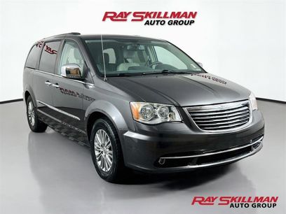 Used 2015 Chrysler Town & Country Touring-L w/ Driver Convenience Group