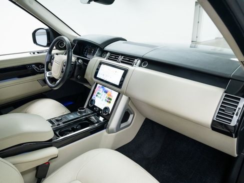 Used 2021 Land Rover Range Rover Westminster Edition image 25