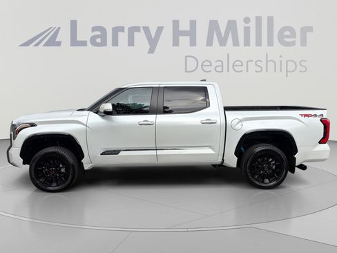 Used 2025 Toyota Tundra Platinum w/ TRD Off-Road Package AWD/4WD image 2