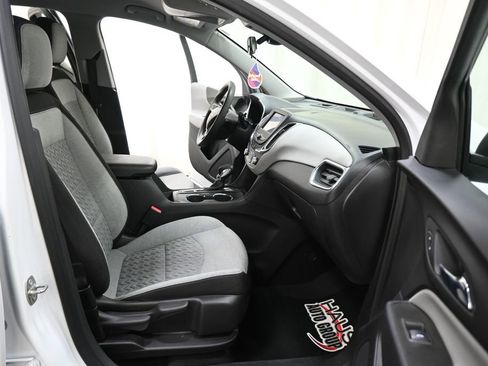 Used 2023 Chevrolet Equinox LS w/ LS Convenience Package AWD/4WD image 20