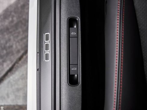 Used 2024 Porsche 911 Turbo S image 42