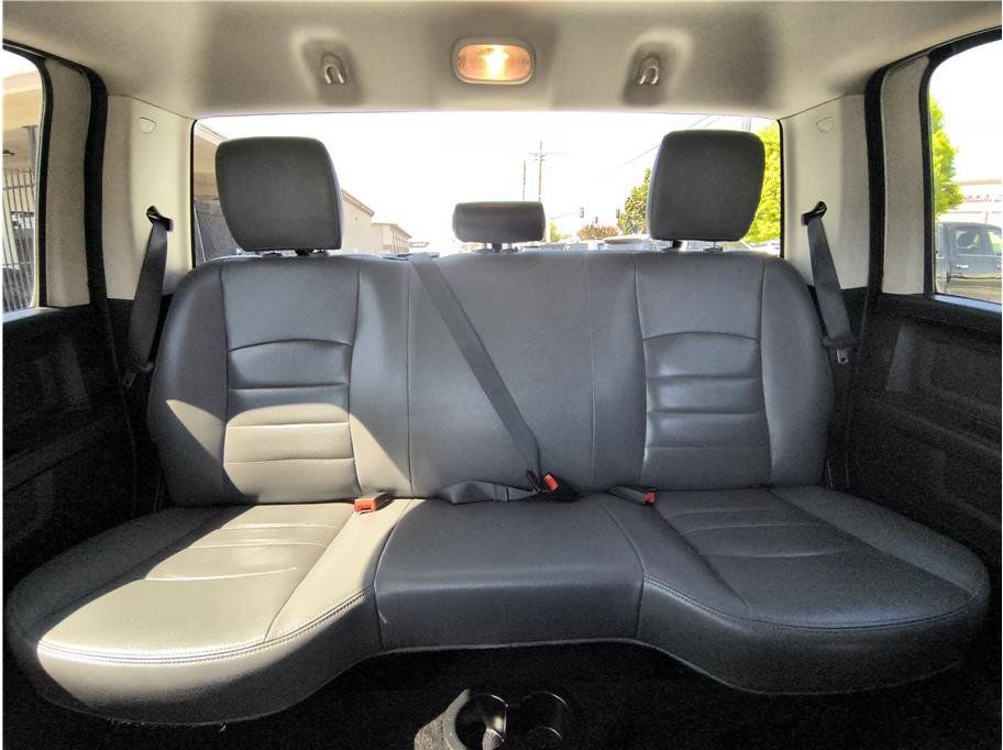 Used 2016 RAM 1500 Express RWD image 8
