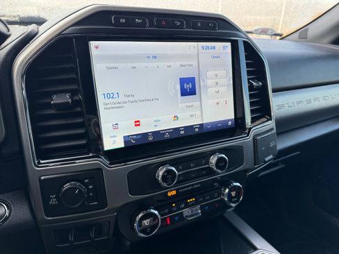 Used 2022 Ford F350 Platinum w/ FX4 Off-Road Package image 3