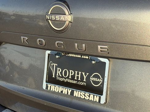 Certified 2024 Nissan Rogue S image 8