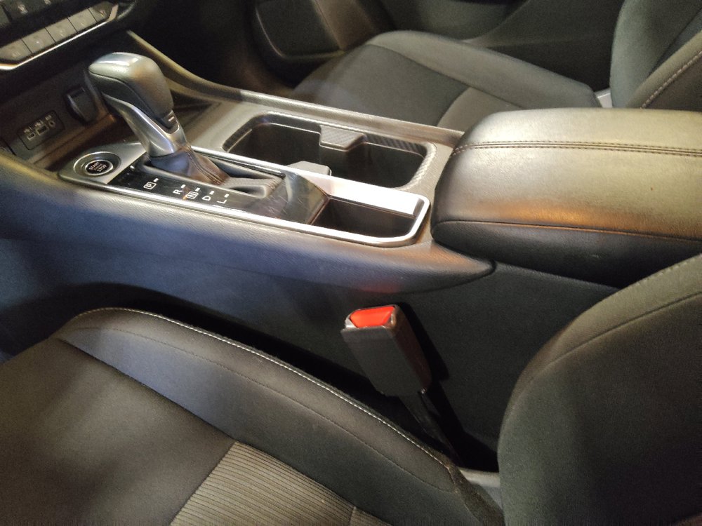 Used 2025 Nissan Sentra SV FWD image 26