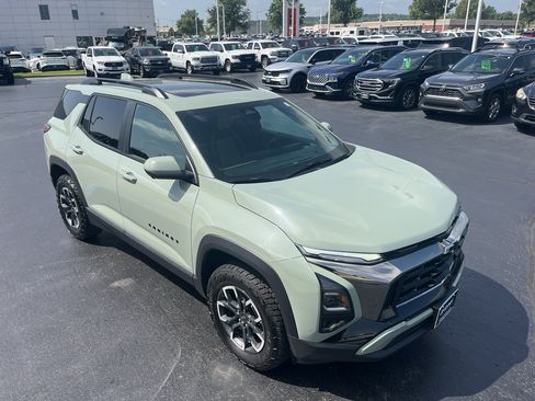 Used 2025 Chevrolet Equinox ACTIV w/ Safety and Technology Package AWD/4WD image 5