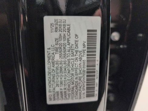 New 2025 Honda Pilot Touring image 40