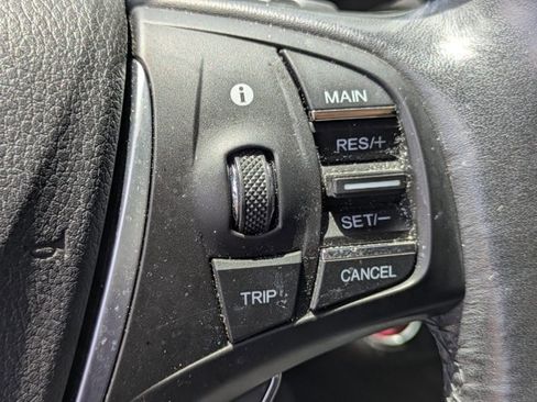 Used 2018 Acura TLX FWD image 15