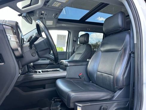 Used 2023 Ford F250 Lariat w/ Lariat Ultimate Package AWD/4WD image 13