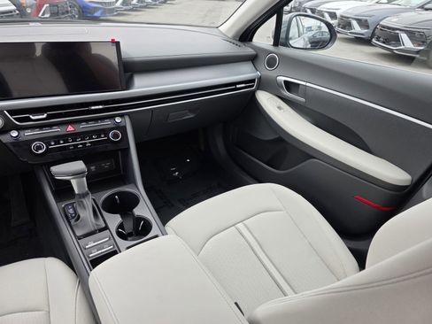 New 2025 Hyundai Sonata SE image 18